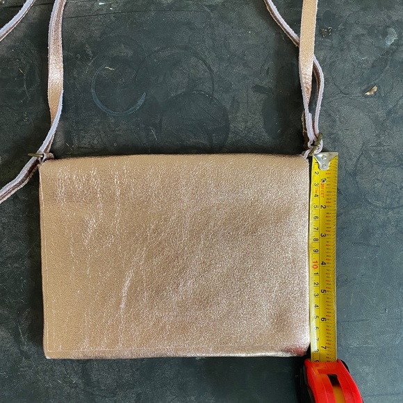 ❤️ Genuine Italian Leather Shimmery Rose Gold Purse - Picture 6 of 6